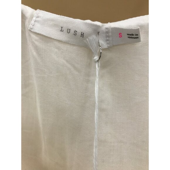 Lush Eyelet Sleeveless Tassel Crop Top Ivory Small NEW - Picture 4 of 6